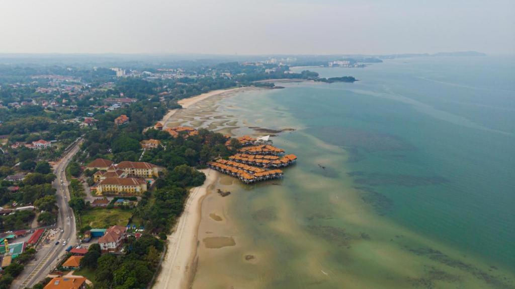 Sea Front Hotel Port Dickson Buitenkant foto