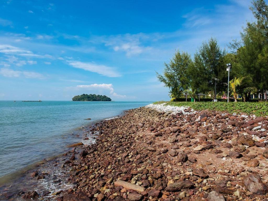 Sea Front Hotel Port Dickson Buitenkant foto