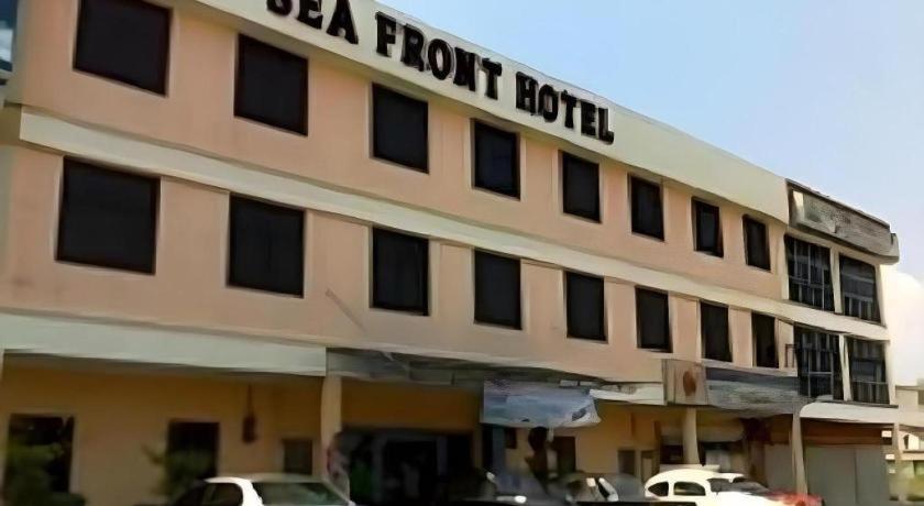 Sea Front Hotel Port Dickson Buitenkant foto